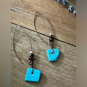 Dangle Turquoise Chips Earrings